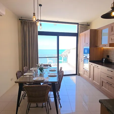 Salty Sun Seafront Penthouse Marsalforn