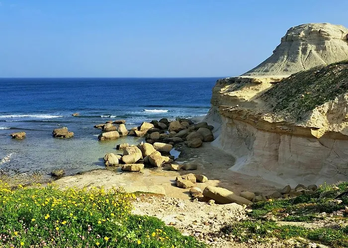 Lejlighed Salty Sun Seafront Penthouse Marsalforn